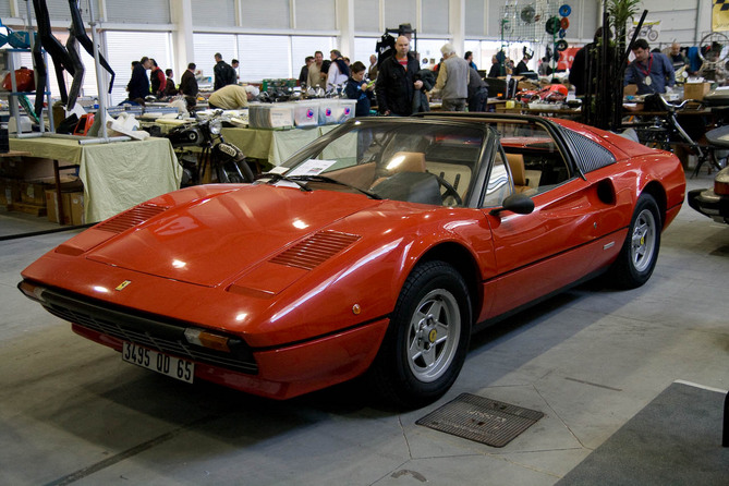 Ferrari 208 GTS Turbo Ferrari 208 GTS Turbo