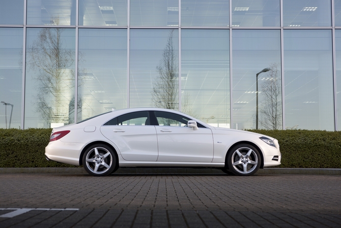 Mercedes-Benz CLS 550 Mercedes-Benz CLS 550