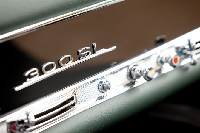 Mercedes-Benz 300 SL Gullwing Coupe Mercedes-Benz 300 SL Gullwing Coupe