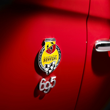Abarth 695 Tributo Ferrari Abarth 695 Tributo Ferrari