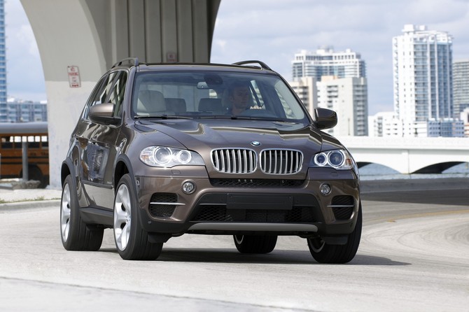 BMW X5 xDrive30d M Sport (7 seat) BMW X5 xDrive30d M Sport (7 seat)