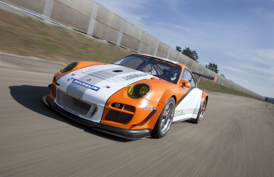 Porsche 911 GT3 R Hybrid Porsche 911 GT3 R Hybrid
