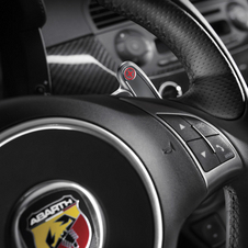 Abarth 695 Tributo Ferrari Abarth 695 Tributo Ferrari