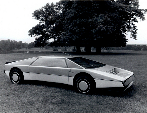 Aston Martin Bulldog Aston Martin Bulldog