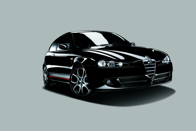 Alfa Romeo 147 1.9 JTDm 16v 170cv Ducati Corse Alfa Romeo 147 1.9 JTDm 16v 170cv Ducati Corse