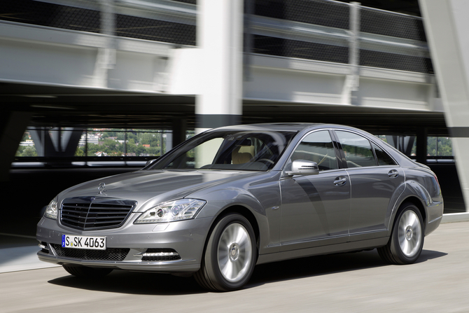Mercedes-Benz S 350 BlueTEC Auto Longo (FL) Mercedes-Benz S 350 BlueTEC Auto Longo (FL)
