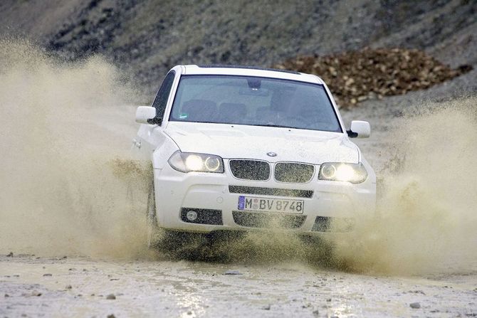 BMW X3 xDrive30d (E83) BMW X3 xDrive30d (E83)