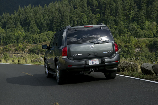 Nissan Nissan Armada LE 4X4 Nissan Nissan Armada LE 4X4