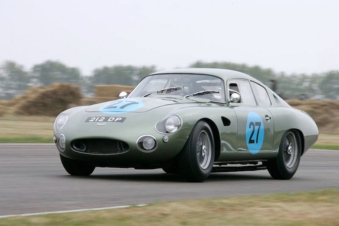 Aston Martin DP212 Aston Martin DP212