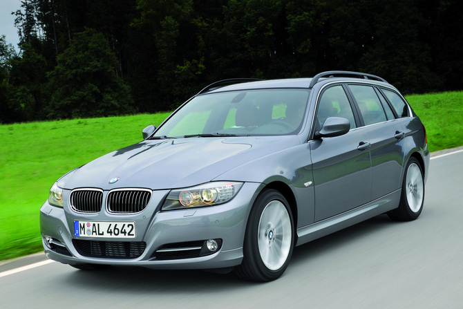 BMW 330i xDrive Automatic BMW 330i xDrive Automatic
