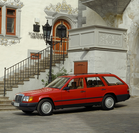 Mercedes-Benz 230 TE Mercedes-Benz 230 TE