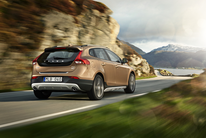 Volvo V40 Cross Country Volvo V40 Cross Country