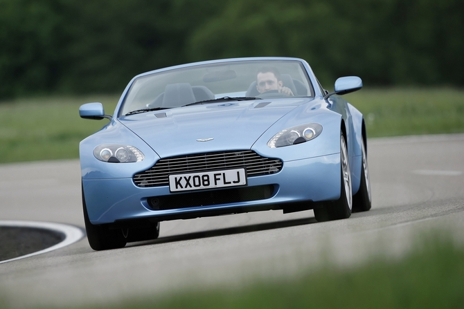 Aston Martin V8 Vantage 4.3 Roadster Sportshift Aston Martin V8 Vantage 4.3 Roadster Sportshift