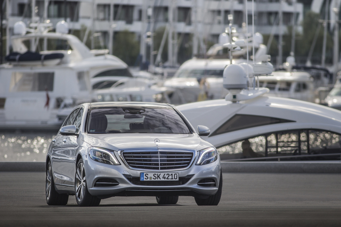 Mercedes-Benz S 300h LWB Mercedes-Benz S 300h LWB