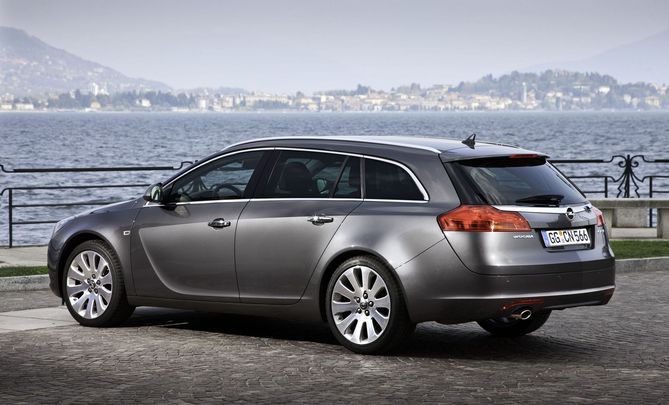 Opel Insignia Sports Tourer 2 0 Cdti Ecotec 4x4 Automatic Photo Opel Gallery 335 Views Autoviva Com