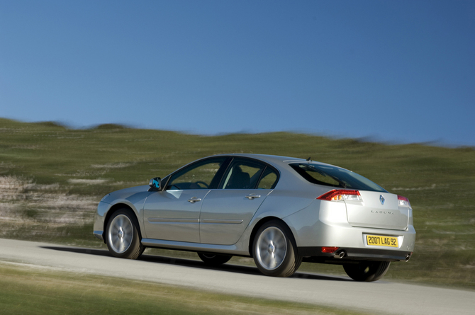 Renault Laguna III 2.0 dCi 150cv Dynamique S 4Control Renault Laguna III 2.0 dCi 150cv Dynamique S 4Control
