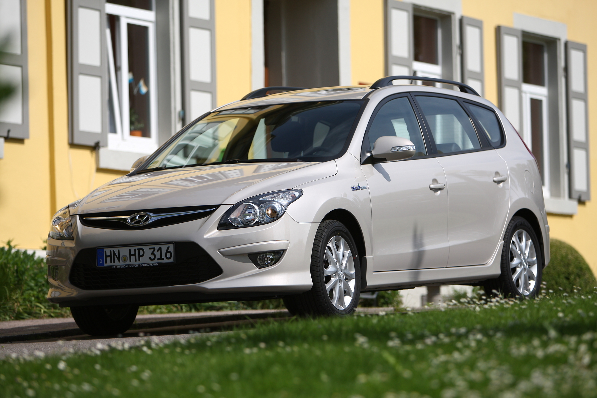 Hyundai i30 cw 2010. I30 cw. 6. Hyundai i30 универсал 2008. Hyundai i30 универсал 2008.