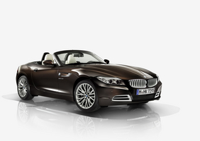 The Z4 Pure Fusion Design adds an exclusive Metallic Brown exterior color