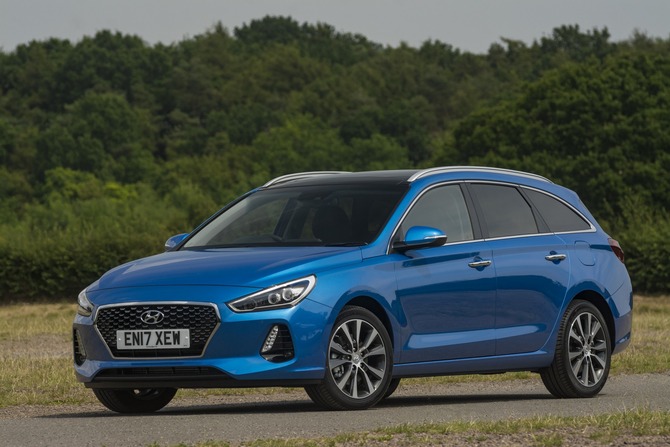 Hyundai i30 SW 1.6 CRDi Comfort Hyundai i30 SW 1.6 CRDi Comfort
