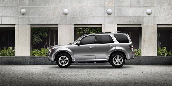 Mercury Mariner Premier I4 4X4 Mercury Mariner Premier I4 4X4