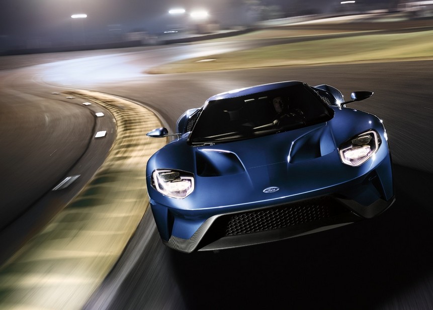 New Ford GT is faster than the McLaren 675LT and Ferrari 458 Speciale