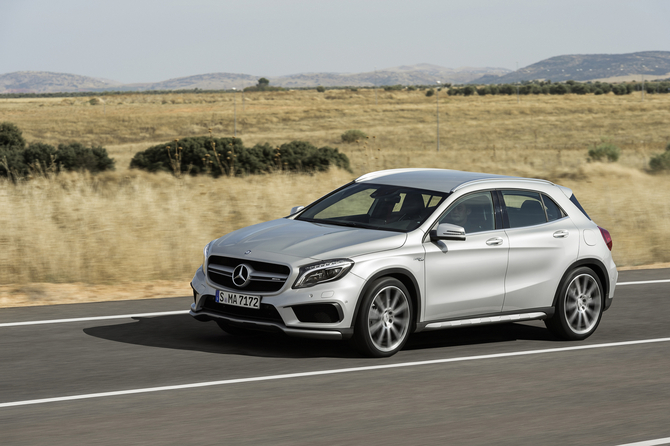 Mercedes-Benz GLA 45 AMG Mercedes-Benz GLA 45 AMG