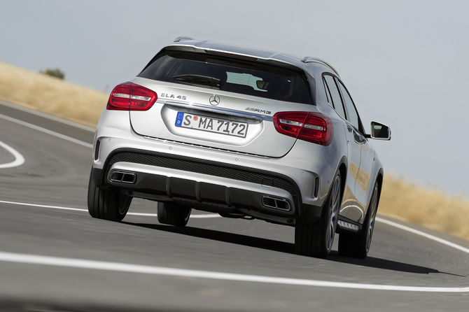 Mercedes-Benz GLA 45 AMG Mercedes-Benz GLA 45 AMG