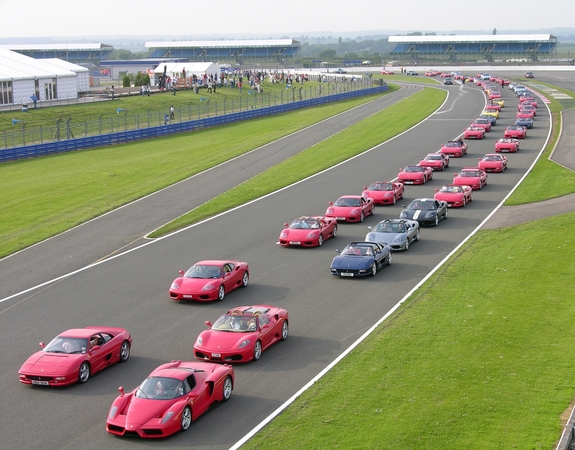The previous record was set in 2007 when 385 cars were at Silverstone The previous record was set in 2007 when 385 cars were at Silverstone