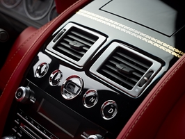 Aston Martin V8 Vantage S Dragon 88 Edition