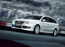 Volkswagen Passat Variant 3.2 FSI 4Motion DSG R-Line Edition