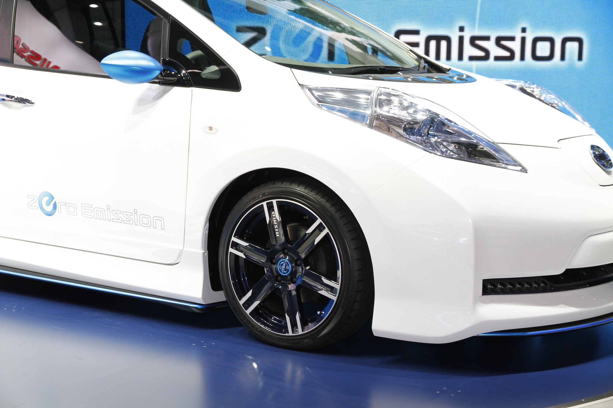 Nissan leaf карта памяти