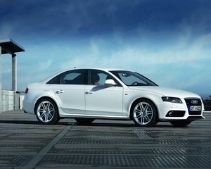 A4 3.0 TDI clean diesel Attraction quattro tiptronic